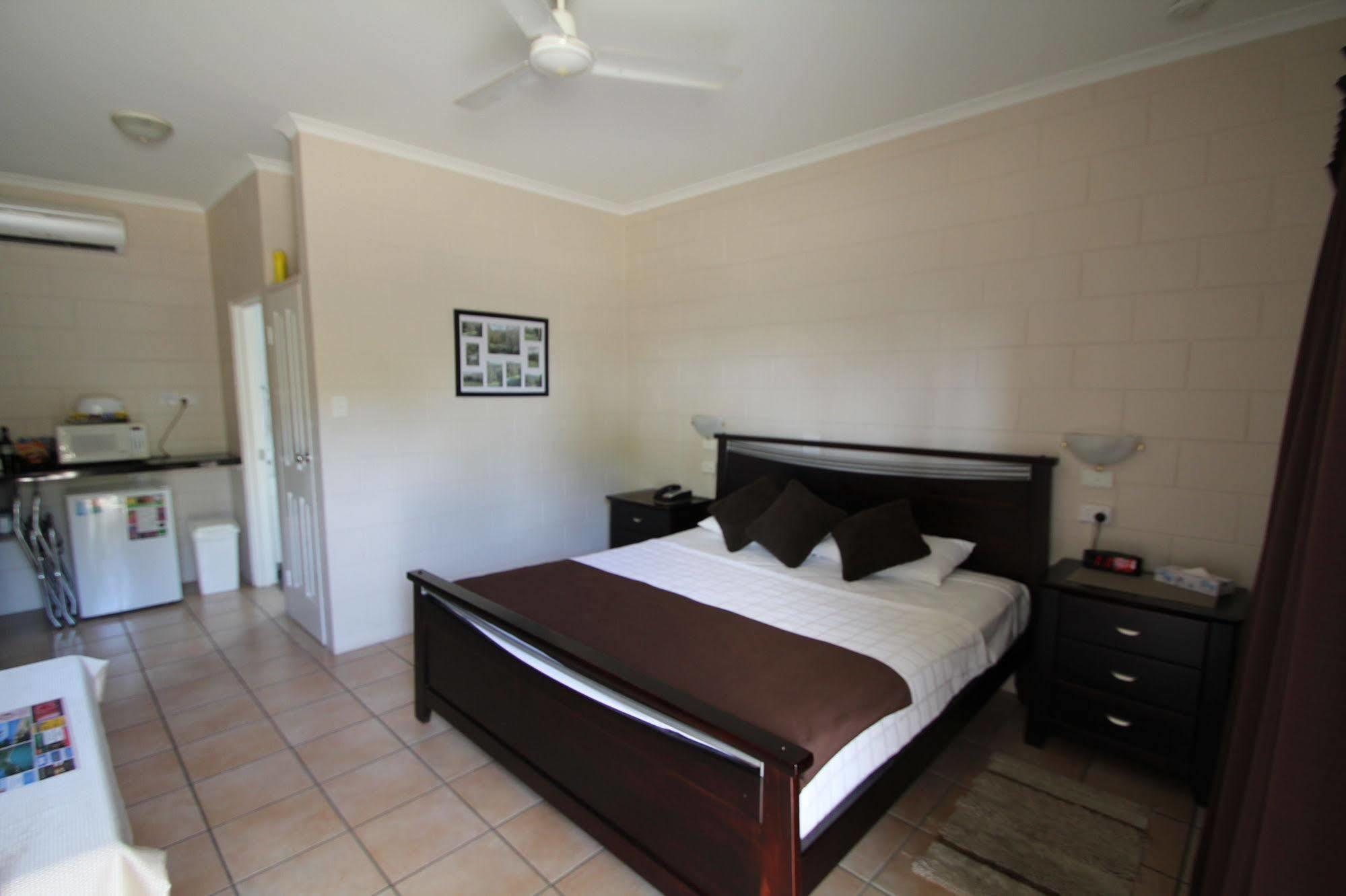 Colonial Rose Motel Townsville Exterior foto