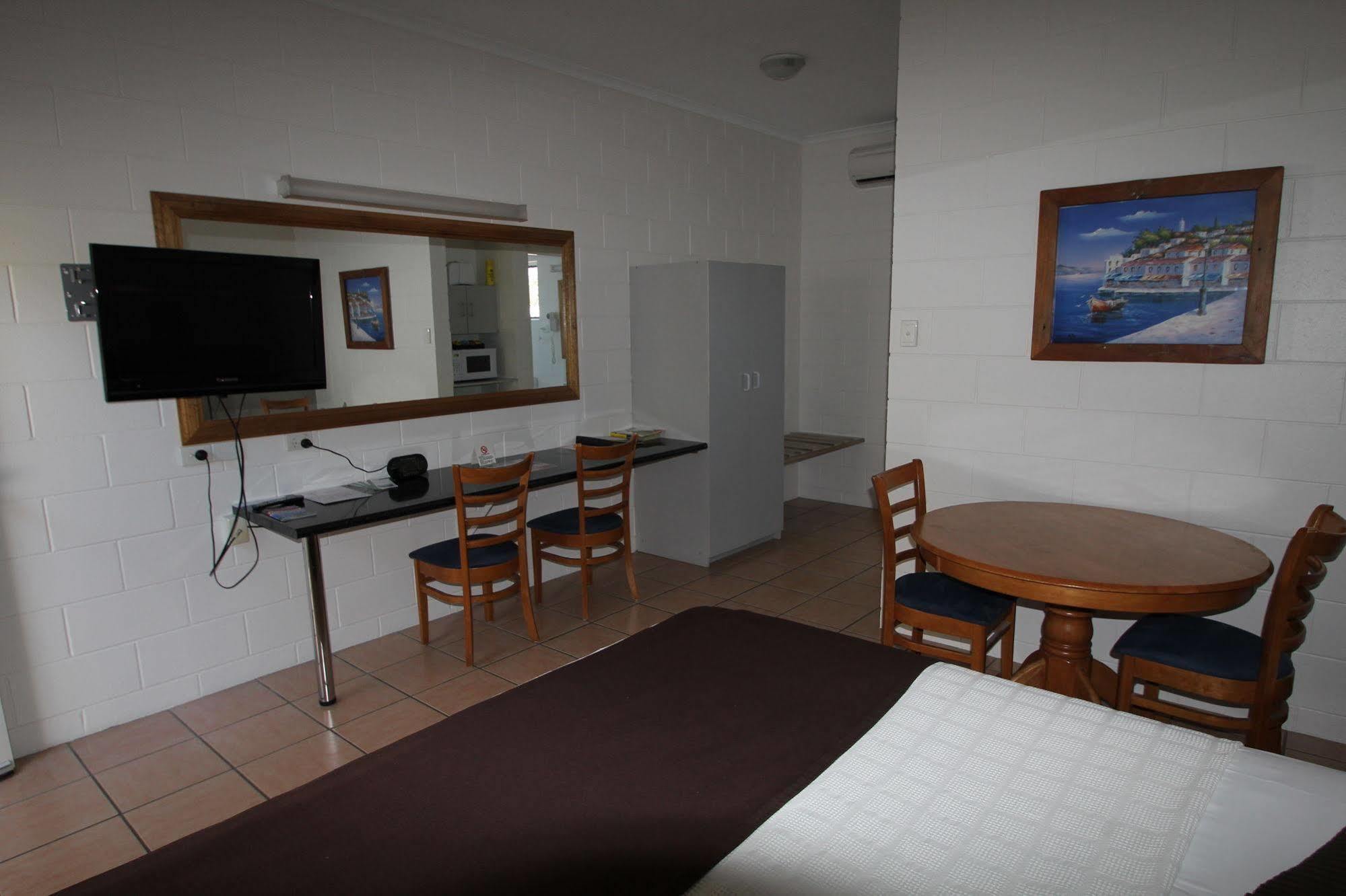 Colonial Rose Motel Townsville Exterior foto